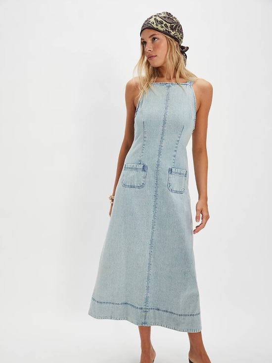Free People Dresses & Skirts - Free people light blue wash Dex Denim Midi Dress XS